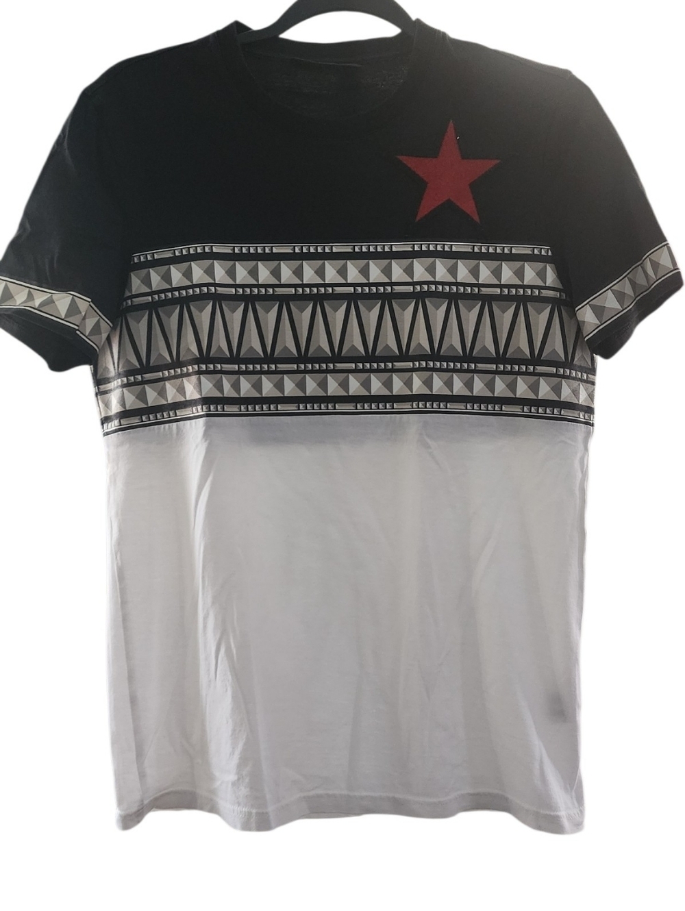 EUC Givenchy Black & White Short Sleeve Graphic Crew Neck Tee Unisex Sz. M